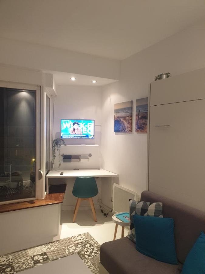 Studio Vue Mer Au Coeur De Malo Les Bains Pieds Dans L Eau Dunkirk Luaran gambar